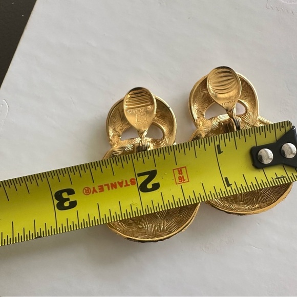 Givenchy 80 Statement Dangle Earrings Clip On Quilted Gold Tone Vintage 1980s - Picture 6 of 13